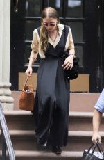 ASHLEY OLSEN Leaves Her House in New York 07/30/2015