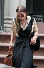 ASHLEY OLSEN Leaves Her House in New York 07/30/2015