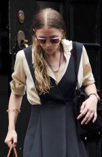ASHLEY OLSEN Leaves Her House in New York 07/30/2015