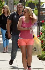 BRITNEY SPEARS Out and About in Calabasas 07/22/2015