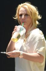 BRITNEY SPEARS Out and About in Los Angeles 07/02/2015