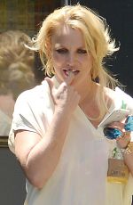 BRITNEY SPEARS Out and About in Los Angeles 07/02/2015