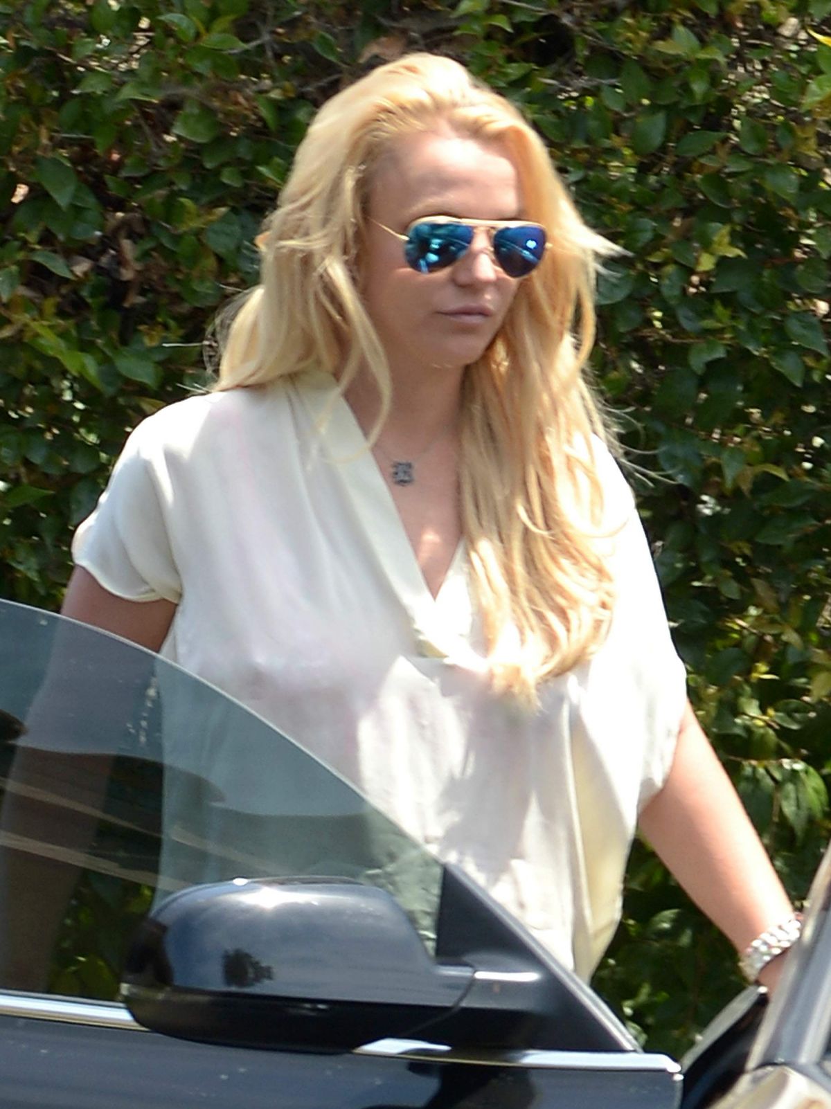 BRITNEY SPEARS Out and About in Los Angeles 07/02/2015 – HawtCelebs