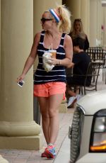 BRITNEY SPEARS Out and About in Thousand Oaks 07/10/2015