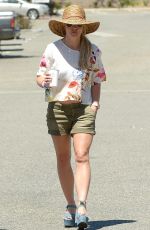 BRITNEY SPEARS Out in Calabasas 07/03/2015