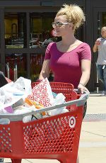 BRITNEY SPEARS Shopping at Target in Thousand Oaks 07/08/2015