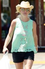 BRITNEY SPEARS Shopping at Target in Westlake Village 07/18/2015