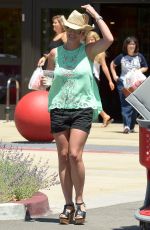 BRITNEY SPEARS Shopping at Target in Westlake Village 07/18/2015