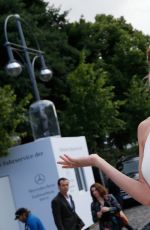 DOUTZEN KROES at Mercedes-benz Press Vernissage in Berlin