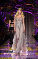 DOUTZEN KROEZ on the Runway of Atelier Versace Fashion Show in Paris