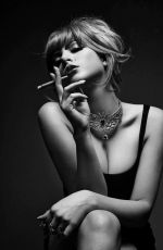 ELIZABETH GILLIES - Benjo Arwas Photoshoot