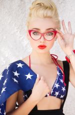 Happy 4th July - Celebrities in Red, White and Blue
