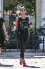 JADA PINKETT SMITH at Sunlife Organic in Calabasas 07/14/2015