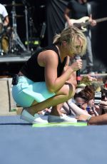 JAMIE LYNN SPEARS Performs at Country Thunder USA in Twin Lakes 07/25/2015