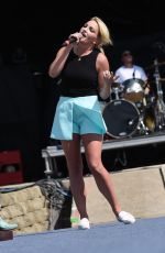 JAMIE LYNN SPEARS Performs at Country Thunder USA in Twin Lakes 07/25/2015
