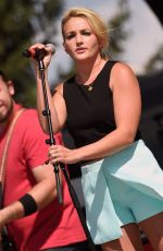 JAMIE LYNN SPEARS Performs at Country Thunder USA in Twin Lakes 07/25/2015