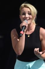 JAMIE LYNN SPEARS Performs at Country Thunder USA in Twin Lakes 07/25/2015
