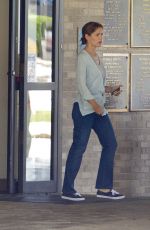 JENNIFER GARNER Out and About in Atlanta 07/14/2015