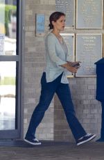 JENNIFER GARNER Out and About in Atlanta 07/14/2015