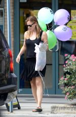 JENNIFER GARNER Out and About in Atlanta 07/19/2015