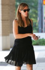 JENNIFER GARNER Out and About in Atlanta 07/19/2015