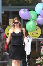 JENNIFER GARNER Out and About in Atlanta 07/19/2015
