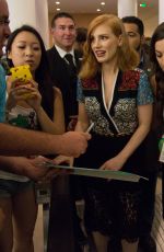 JESSICA CHASTAIN Meeting Fans at Comic-con in San Diego