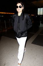 JESSIE J Arrives at Los Angeles International Airport 07/25/2015