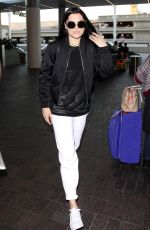 JESSIE J Arrives at Los Angeles International Airport 07/25/2015