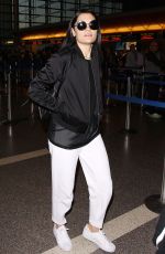 JESSIE J Arrives at Los Angeles International Airport 07/25/2015