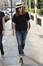 JULIANNE MOORE Out and About in Paris 07/04/2015