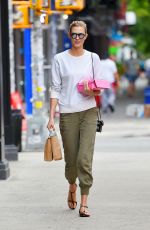 KARLIE KLOSS at Little Cupcake Bakeshop in New York 07/14/2015