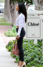 KARREUCHE TRAN in Tight Jeans Out Shopping in Melrose Heights 07/08/2015
