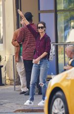 KATIE HOLMES Hailing a Taxi in New York 07/28/2015