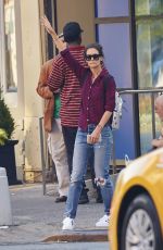 KATIE HOLMES Hailing a Taxi in New York 07/28/2015