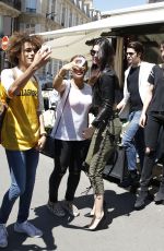 KENDALL JENNER Leaves L