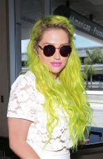 KESHA at Los Angeles International Airport 06/25/2015
