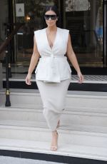 KIM KARDASHIAN Out and About in Paris 07/21/2015