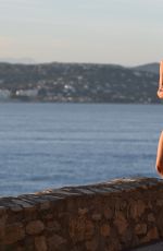 KIMBELREY GARNER Working Out St. Tropez 26/07/2015