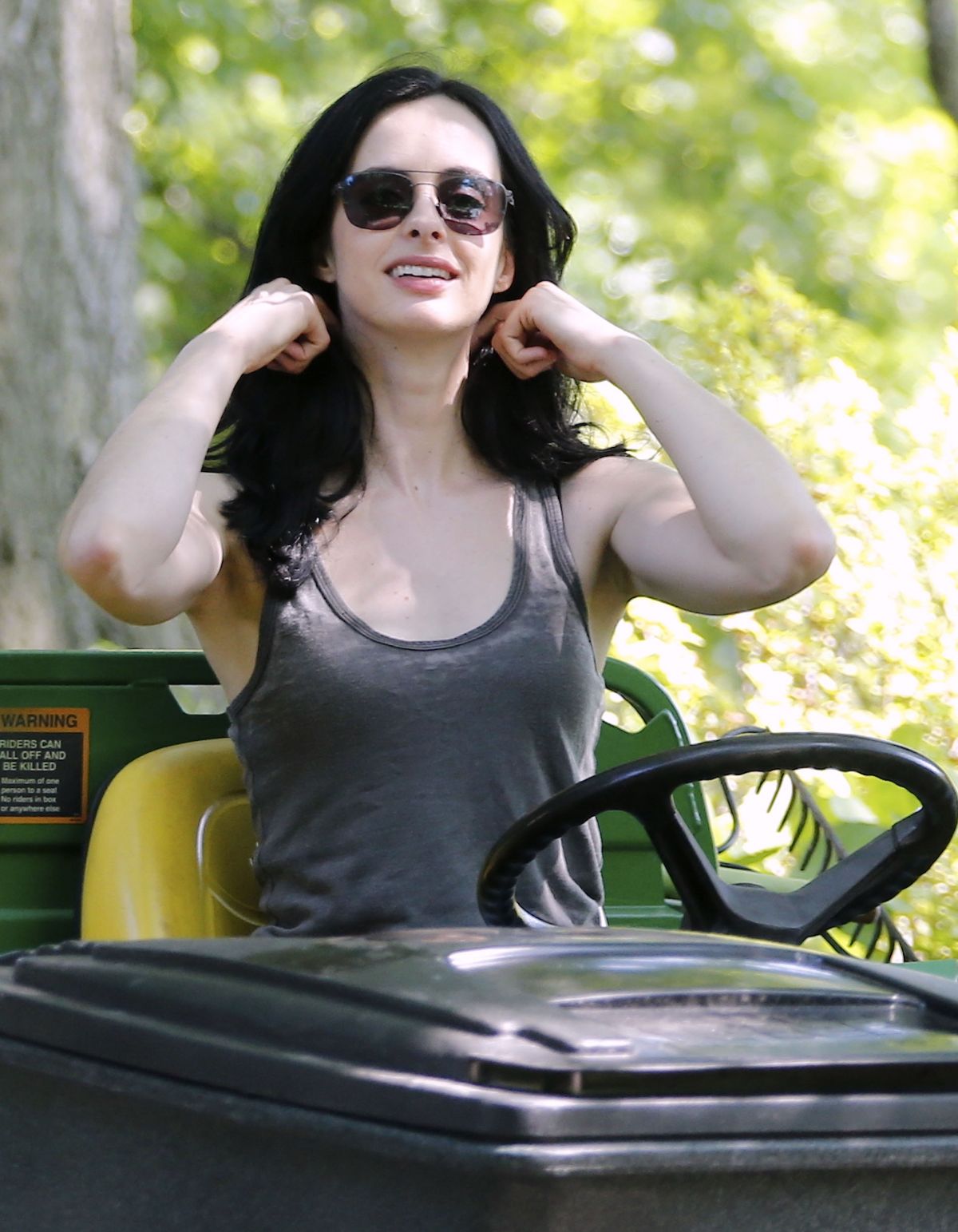 KRYSTEN RITTER on the Set of A.K.A. Jessica Jones in New York 07/20/2015 KRYSTEN RITTER on the Set of A.K.A. Jessica Jones in New York 07/20/2015