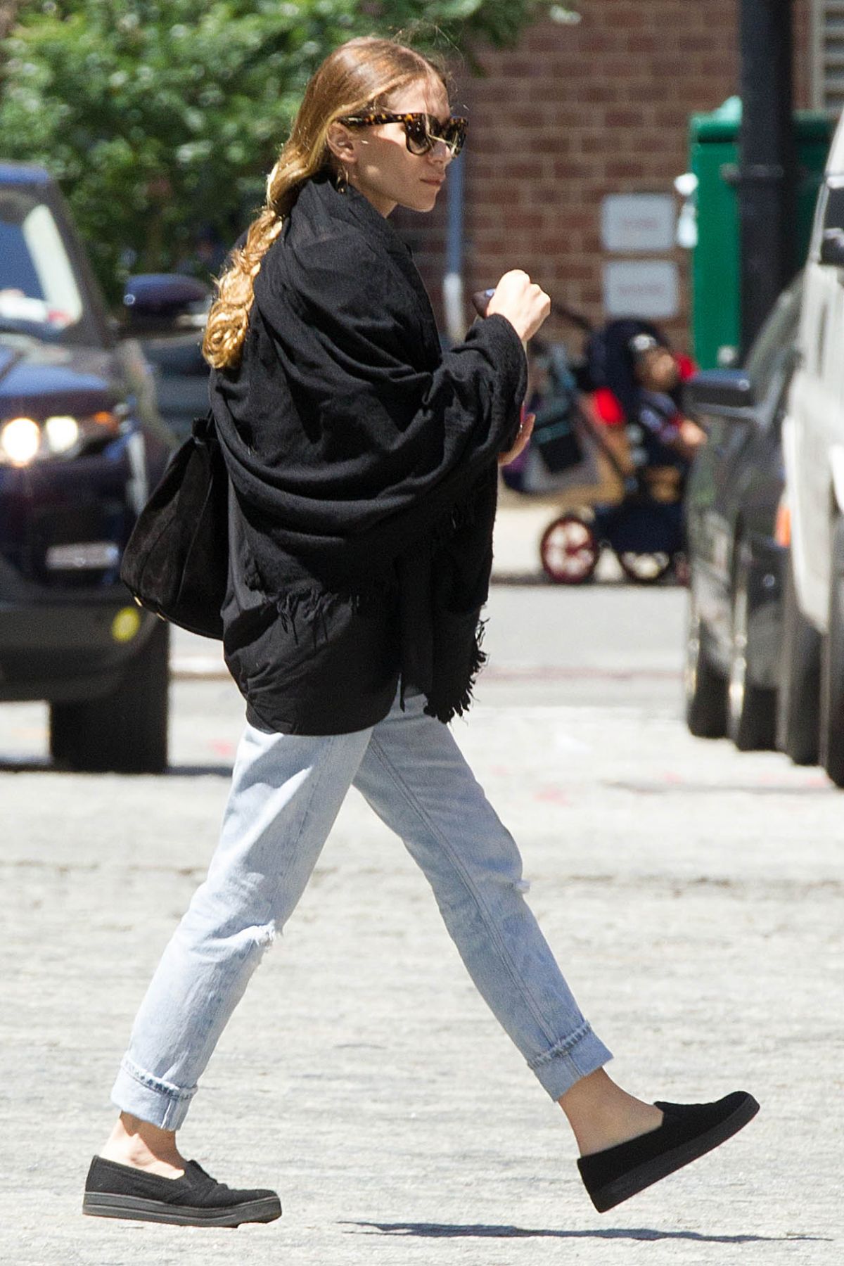 MARY KATE and ASHLEY OLSEN Out and About in Tribeca – HawtCelebs