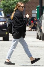 MARY KATE and ASHLEY OLSEN Out and About in Tribeca