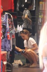 NATALIE PORTMAN Shopping in Rome 07/28/2015