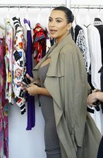 Pregnant KIM KARDASHIAN Shopping at Fred Segal in West Hollywood 07/16/2015