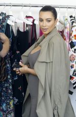 Pregnant KIM KARDASHIAN Shopping at Fred Segal in West Hollywood 07/16/2015