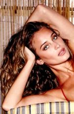 SI Summer of Swim Part ll: Celebrate the Season with HANNAH DAVIS!
