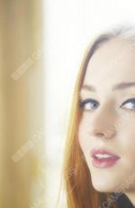 SOPHIE TURNER - People Magazine, April 2015 Photodhoot