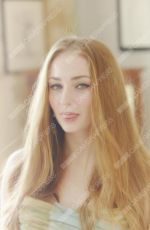 SOPHIE TURNER - People Magazine, April 2015 Photodhoot