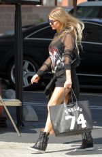 STACY FERGIE FERGUSON Out and About in Santa Monica 07/03/2015