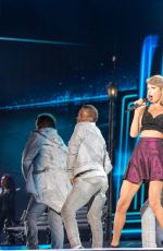 TAYLOR SWIFT at 1989 World Tour in Chicago 07/19/2015